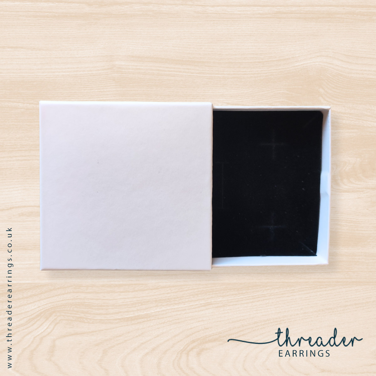 White drawer gift box