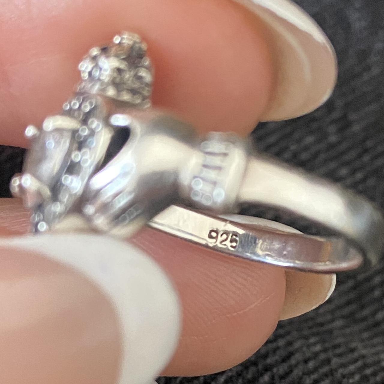 925 Sterling Silver claddagh ring with Cubic Zirconia - Image 3
