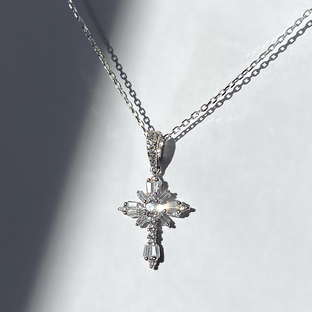 Sterling silver Cubic Zirconia cross pendant - Image 2