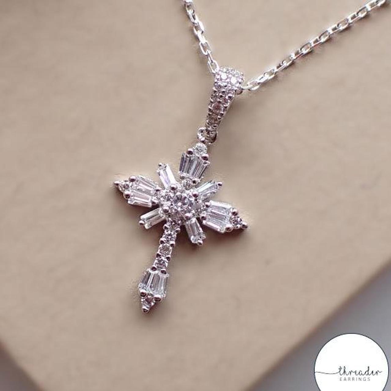Silver cross pendant