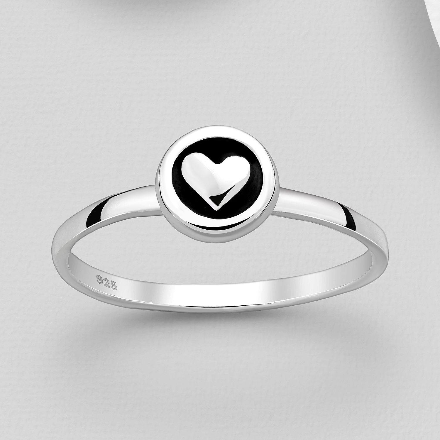 925 Sterling Silver circle heart motif ring - Image 4